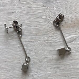 Silver Flower and Geometric dangling Earrings 1960s moderne look chrome like new